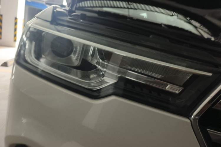 Used Haval H7 2019 2.0T Smart Enjoyment Version China VI Standard Right Front Headlight