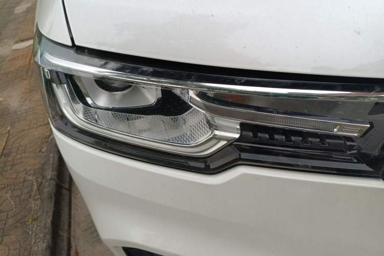 Used Haval H7 2019 2.0T Enjoyment Model China VI Standard Right Front Headlight