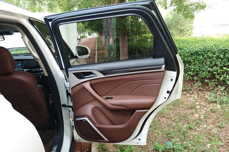 Used Haval H7 2019 2.0T Smart Enjoyment Version China VI Standard Right Rear Door Interior