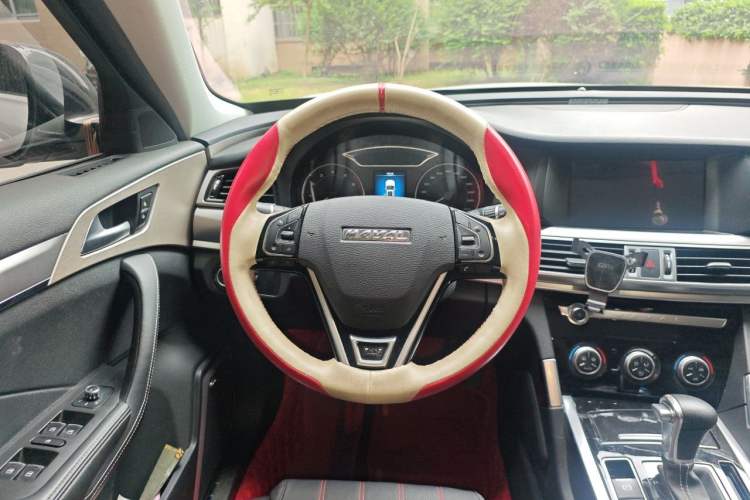Used Haval H7 2019 2.0T Enjoyment Model China VI Standard Steering Wheel