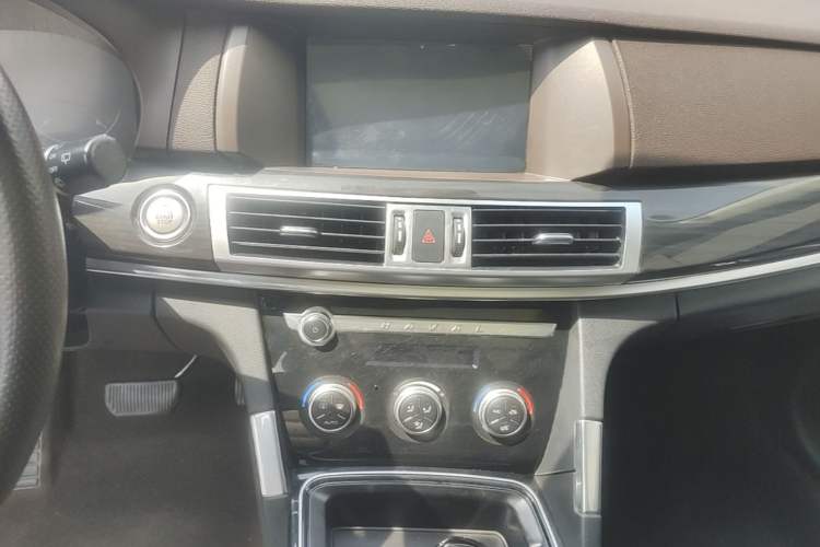 Used Haval H7 2021 2.0T Smart Enjoyment Version Audio And AC Panel