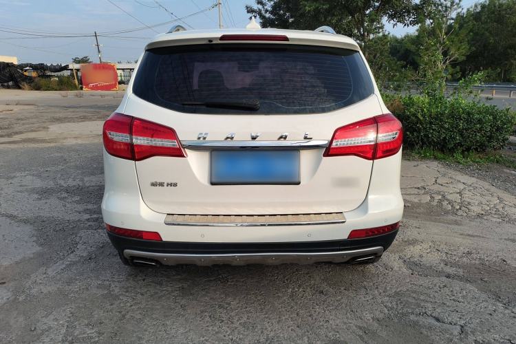 Used Haval H8 2015 2.0T Two-Wheel-Drive Luxury Version Exterior 4