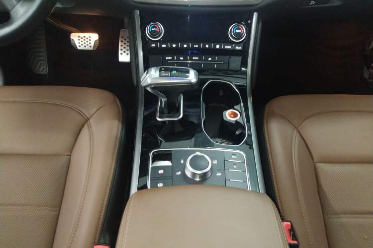 Used Haval H8 2017 2.0T Diesel 4x4 Smart Enjoyment Version Gear Lever