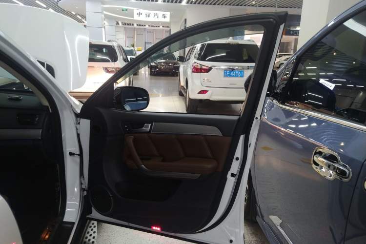 Used Haval H8 2017 2.0T Diesel 4x4 Smart Enjoyment Version Right Front Door Interior