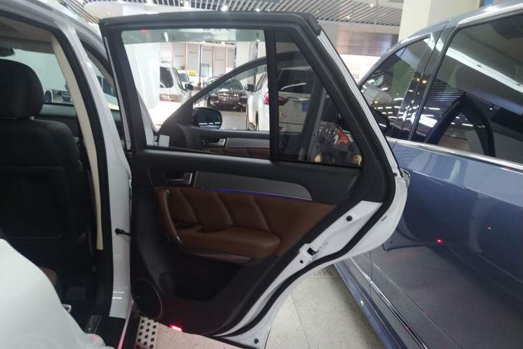 Used Haval H8 2017 2.0T Diesel 4x4 Smart Enjoyment Version Right Rear Door Interior