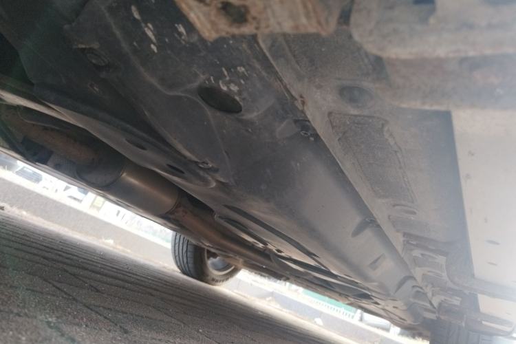 Used Haval H8 2015 2.0T Two-Wheel-Drive Luxury Version Chassis Front Left