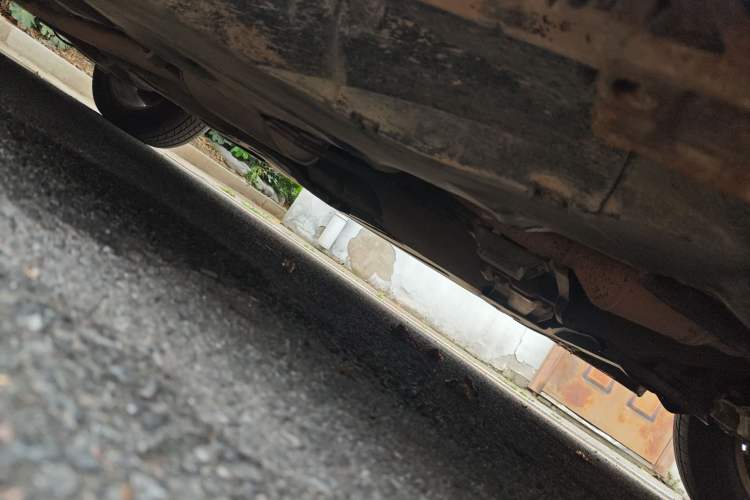 Used Haval H8 2015 2.0T Two-Wheel-Drive Standard Version Chassis Front Right