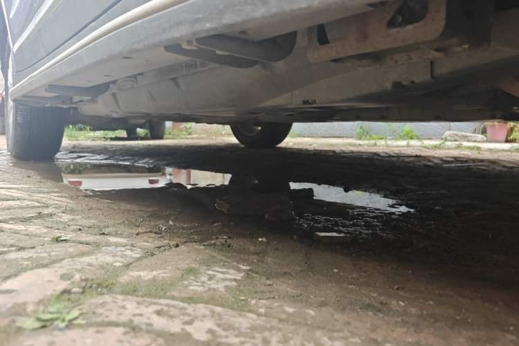 Used Haval H8 2015 2.0T Two-Wheel-Drive Standard Version Chassis Front Right