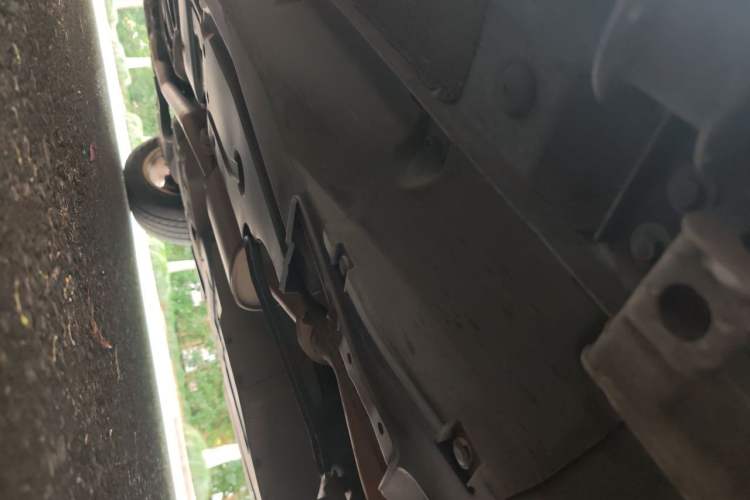 Used Haval H8 2015 2.0T Two-Wheel-Drive Luxury Version Chassis Front Right