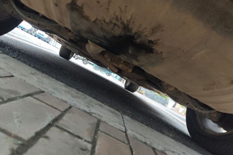 Used Haval H8 2015 2.0T Two-Wheel-Drive Standard Version Chassis Rear