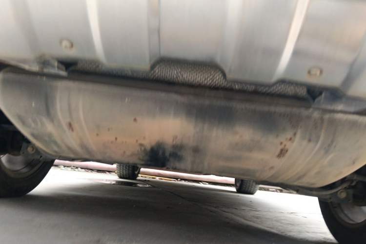 Used Haval H8 2015 2.0T Two-Wheel-Drive Luxury Version Chassis Rear