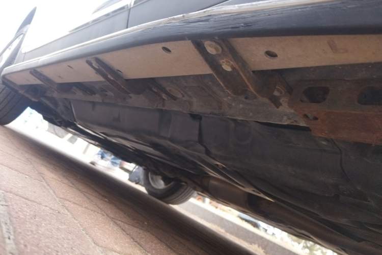 Used Haval H8 2015 2.0T Two-Wheel-Drive Luxury Version Chassis Rear Left