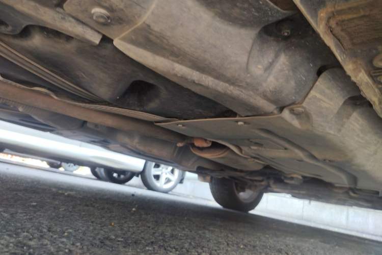 Used Haval H8 2015 2.0T Two-Wheel Drive Comfort Version Chassis Rear Right