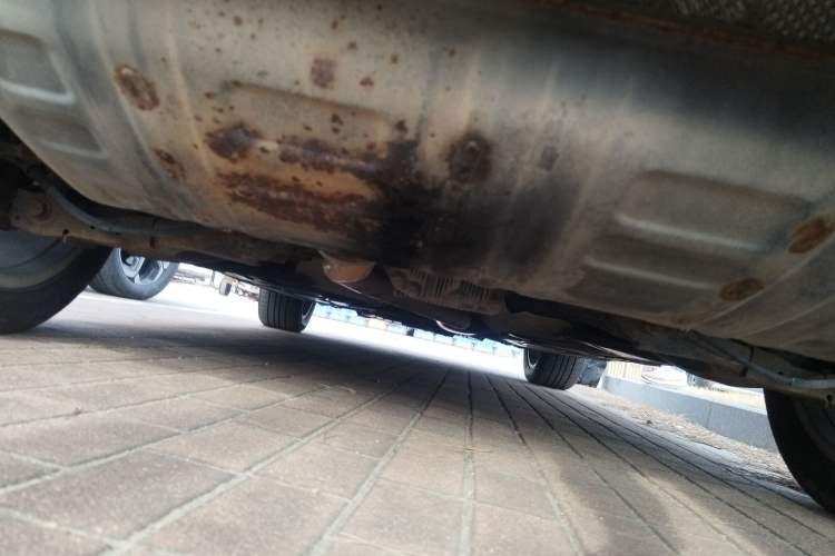 Used Haval H8 2015 2.0T Two-Wheel-Drive Luxury Version Chassis Rear