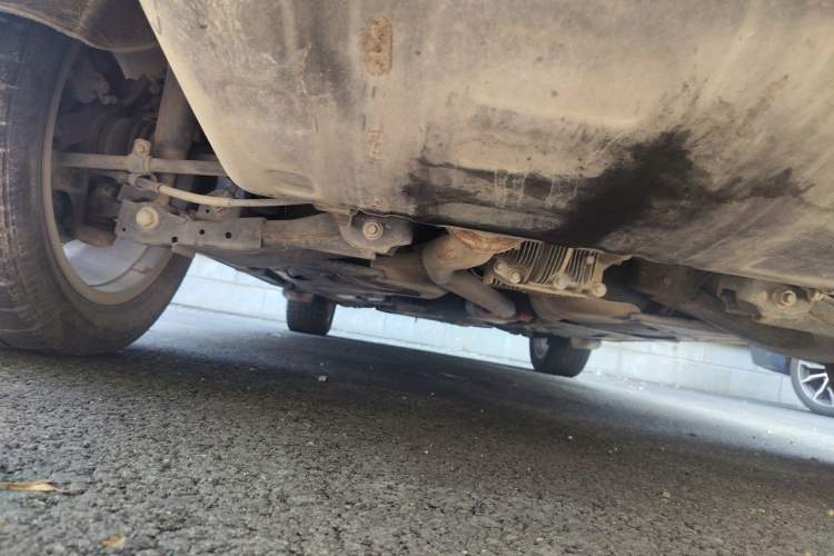 Used Haval H8 2015 2.0T Two-Wheel Drive Comfort Version Chassis Rear