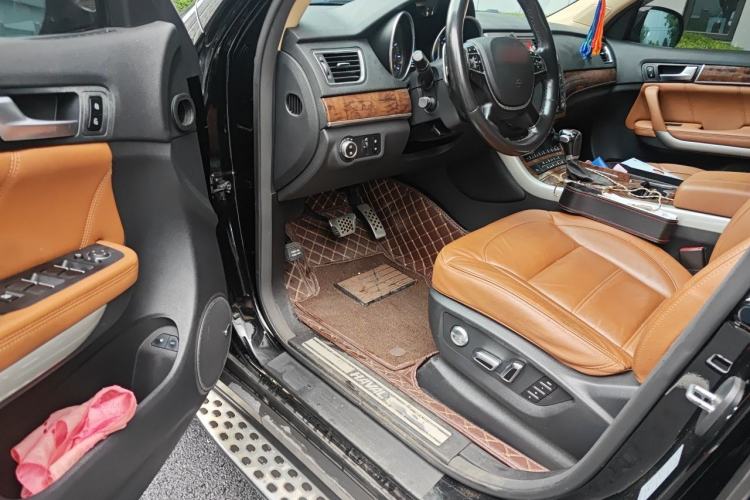 Used Haval H8 2015 2.0T Two-Wheel-Drive Luxury Version Driver Seat