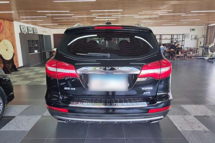 Used Haval H8 2015 2.0T Four-Wheel Drive Luxury Model Exterior 4