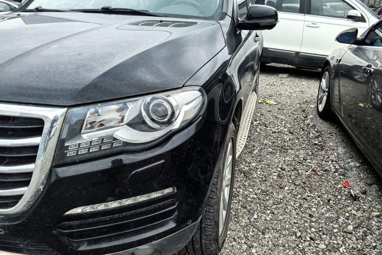 Used Haval H8 2015 2.0T Two-Wheel-Drive Elite Version Exterior 6
