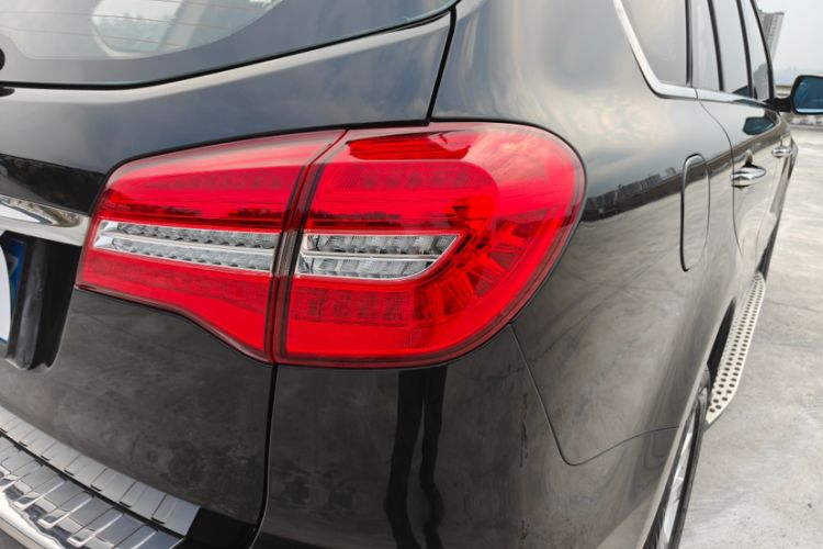 Used Haval H8 2015 2.0T Two-Wheel Drive Comfort Version Exterior 7