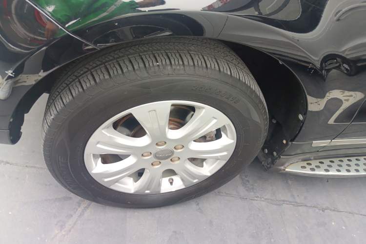 Used Haval H8 2015 2.0T Two-Wheel-Drive Standard Version Exterior 7