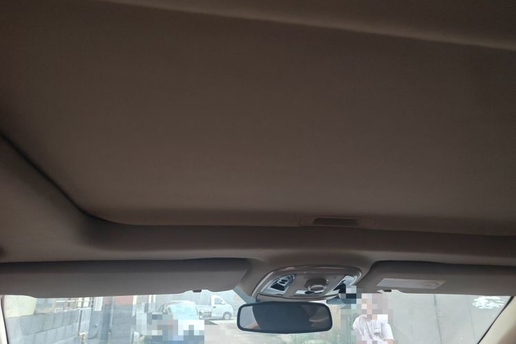 Used Haval H8 2015 2.0T Two-Wheel-Drive Standard Version Headliner
