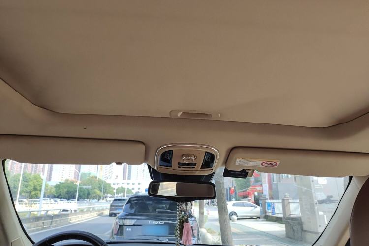 Used Haval H8 2015 2.0T Two-Wheel-Drive Luxury Version Headliner
