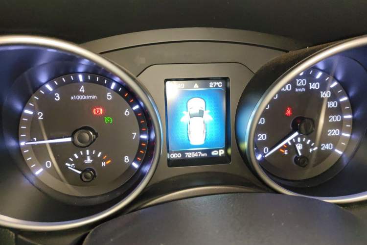 Used Haval H8 2015 2.0T Two-Wheel-Drive Luxury Version Instrument Cluster