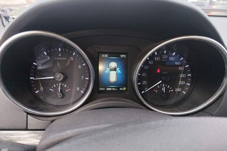 Used Haval H8 2015 2.0T Two-Wheel-Drive Luxury Version Instrument Cluster