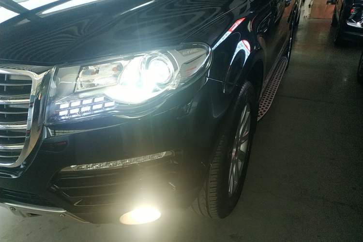 Used Haval H8 2015 2.0T Two-Wheel Drive Comfort Version Left Front Headlight