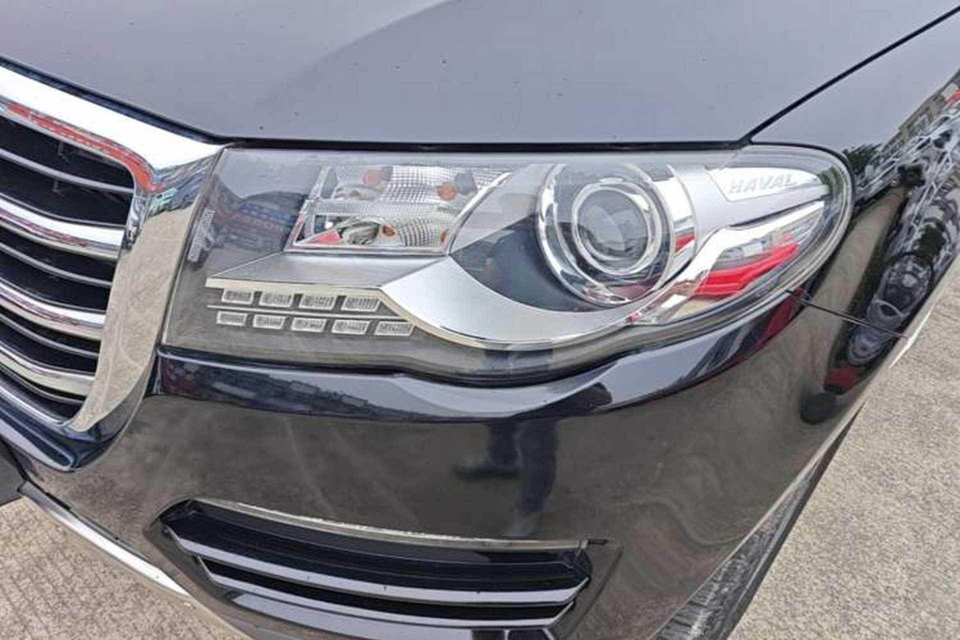 Used Haval H8 2015 2.0T Two-Wheel Drive Comfort Version Left Front Headlight
