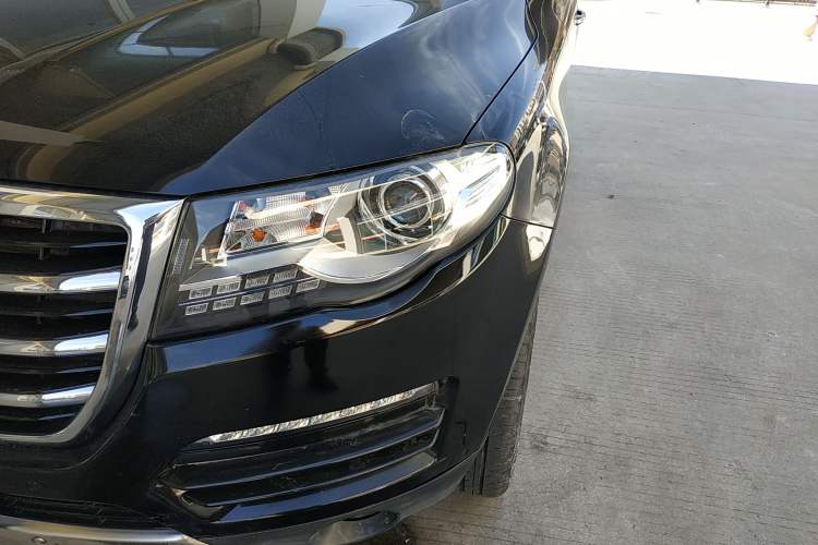 Used Haval H8 2015 2.0T Two-Wheel Drive Comfort Version Left Front Headlight