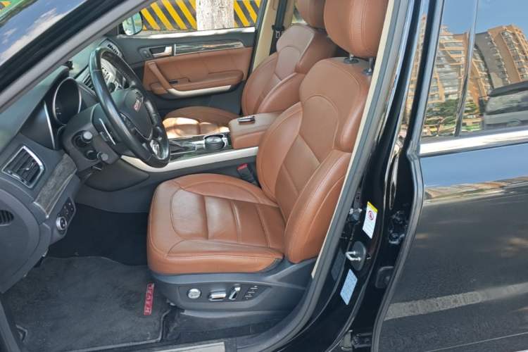 Used Haval H8 2015 2.0T Two-Wheel-Drive Luxury Version Left Front Seat