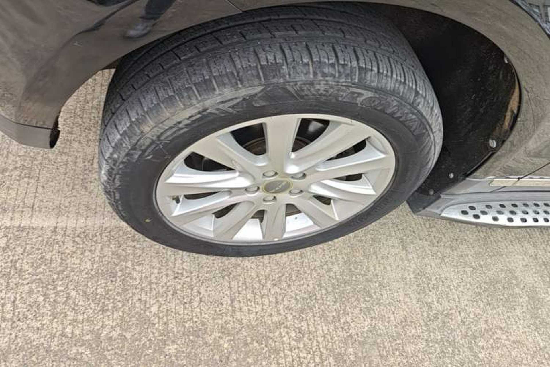 Used Haval H8 2015 2.0T Two-Wheel Drive Comfort Version Left Front Wheel Hub