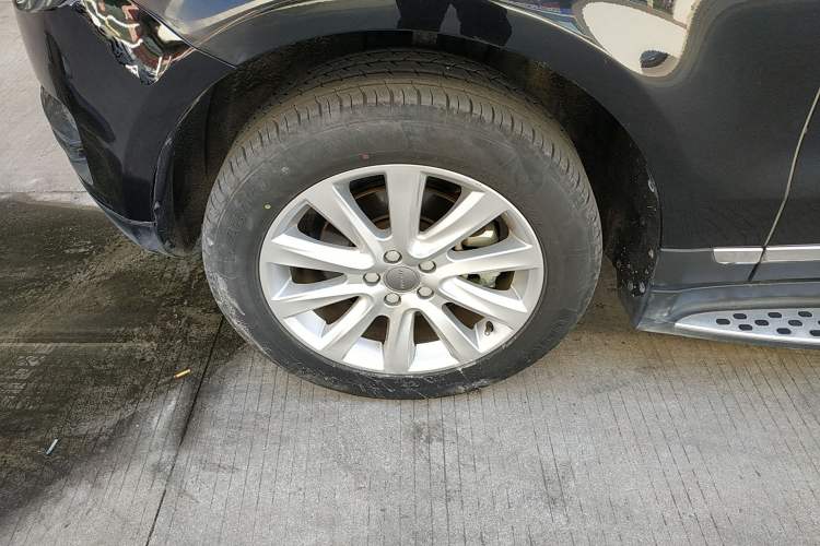Used Haval H8 2015 2.0T Two-Wheel Drive Comfort Version Left Front Wheel Hub