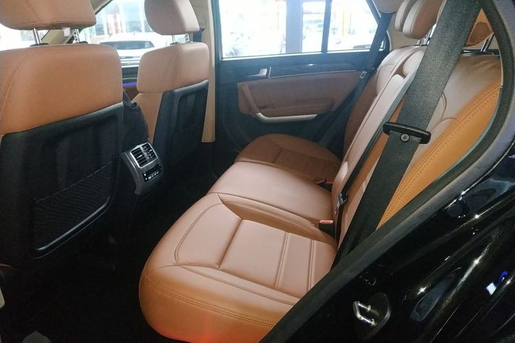Used Haval H8 2015 2.0T Two-Wheel Drive Comfort Version Left Rear Seat