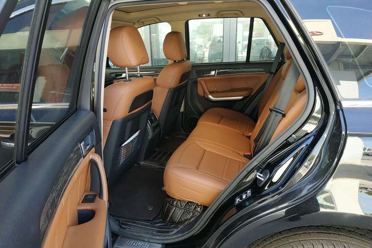 Used Haval H8 2015 2.0T Two-Wheel Drive Comfort Version Left Rear Seat