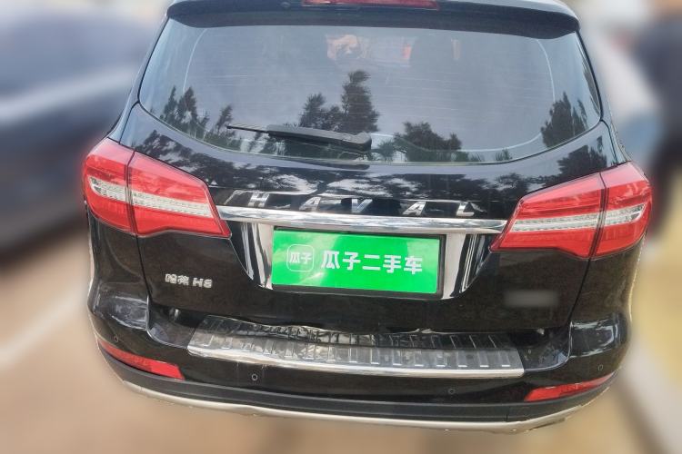 Used Haval H8 2015 2.0T Two-Wheel-Drive Luxury Version Rear