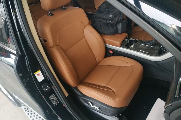Used Haval H8 2015 2.0T Two-Wheel Drive Comfort Version Right Front Seat