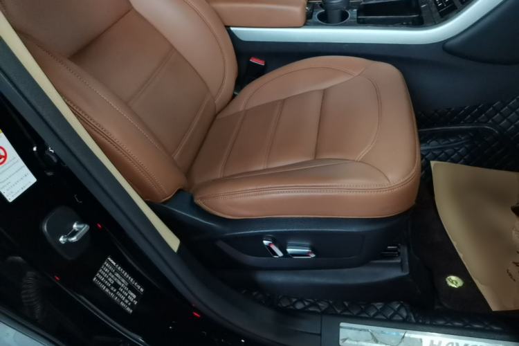 Used Haval H8 2015 2.0T Two-Wheel Drive Comfort Version Right Front Seat