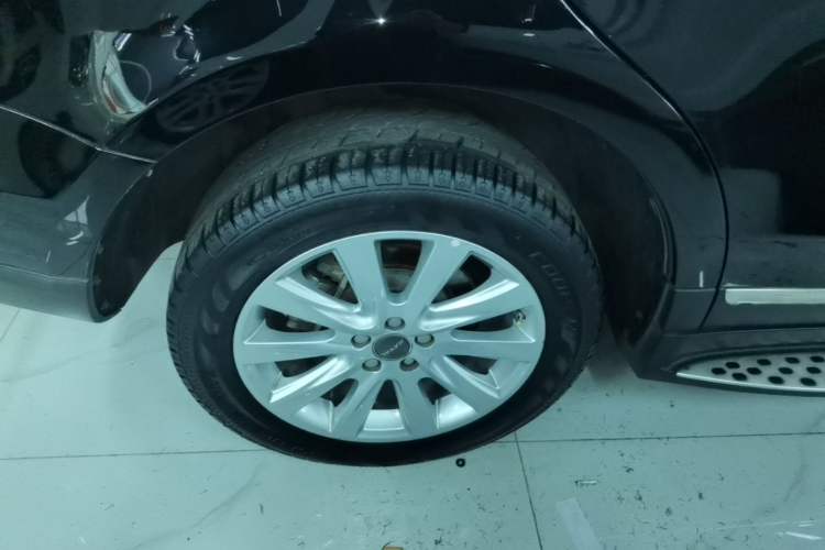 Used Haval H8 2015 2.0T Two-Wheel Drive Comfort Version Right Rear Wheel Hub