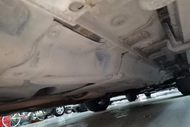 Used Haval H8 2015 2.0T Two-Wheel Drive Comfort Version Right Side Sill
