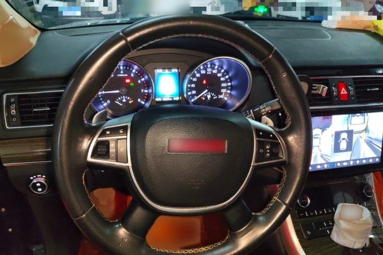 Used Haval H8 2015 2.0T Two-Wheel-Drive Luxury Version Steering Wheel