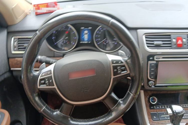 Used Haval H8 2015 2.0T Two-Wheel-Drive Luxury Version Steering Wheel