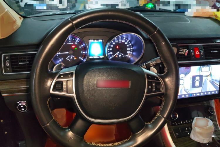 Used Haval H8 2015 2.0T Two-Wheel-Drive Luxury Version Steering Wheel