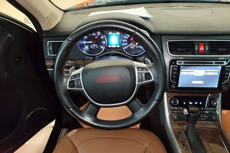 Used Haval H8 2015 2.0T Two-Wheel-Drive Standard Version Steering Wheel