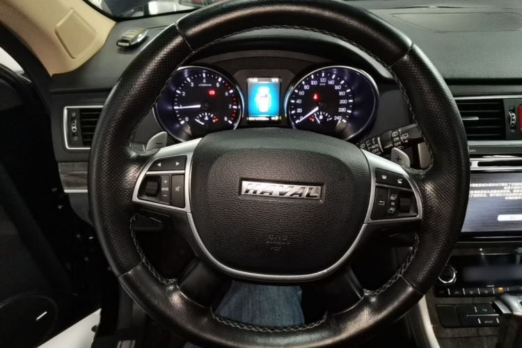 Used Haval H8 2015 2.0T Two-Wheel Drive Comfort Version Steering Wheel
