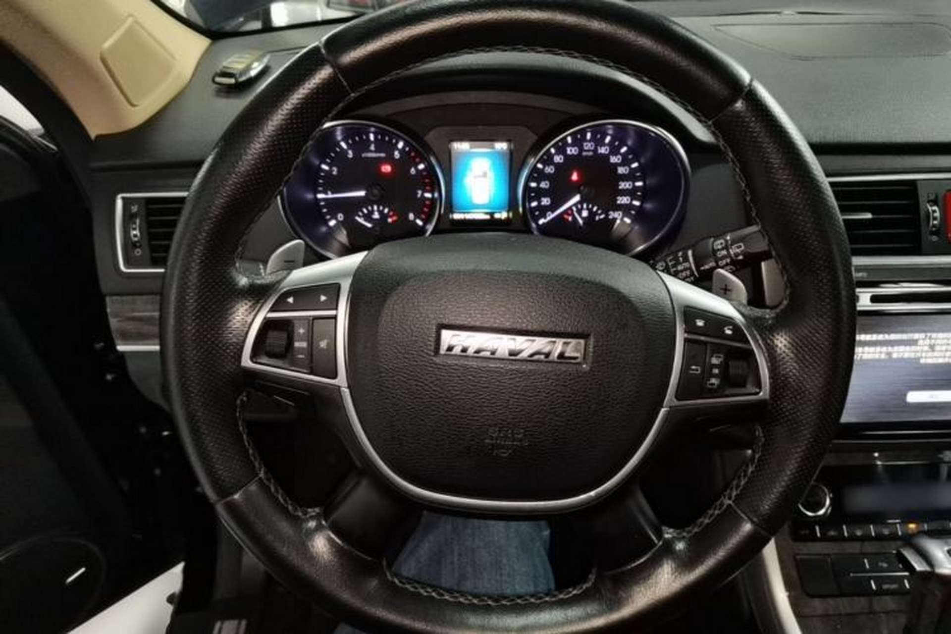 Used Haval H8 2015 2.0T Two-Wheel Drive Comfort Version Steering Wheel