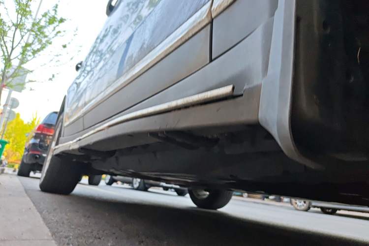 Used Haval H8 2015 2.0T Two-Wheel Drive Comfort Version Chassis Front Right