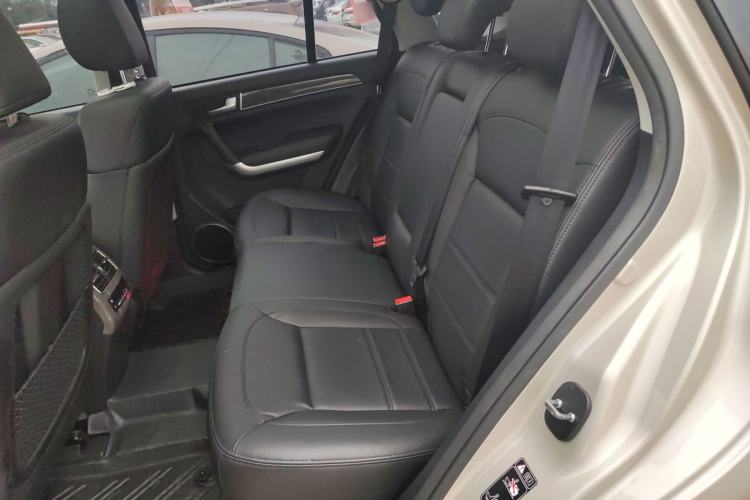 Used Haval H8 2015 2.0T Two-Wheel Drive Comfort Version Left Rear Seat