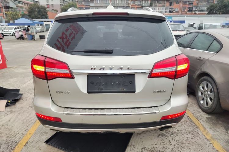 Used Haval H8 2015 2.0T Two-Wheel Drive Comfort Version Rear